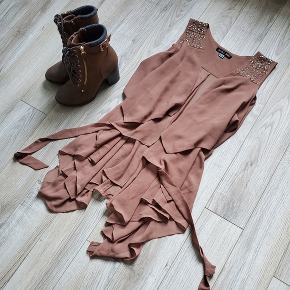 Double Zero Draped Belted Vest Top - Picture 3 of 6